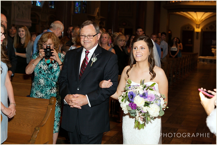 L Photographie St. Louis wedding photography St. Francis Xavier College Church Moulin Events_0009.jpg