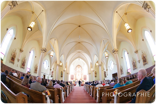 L Photographie St. Louis wedding photography Immaculate Conception Church Four Seasons Four Points by Sheraton36.jpg