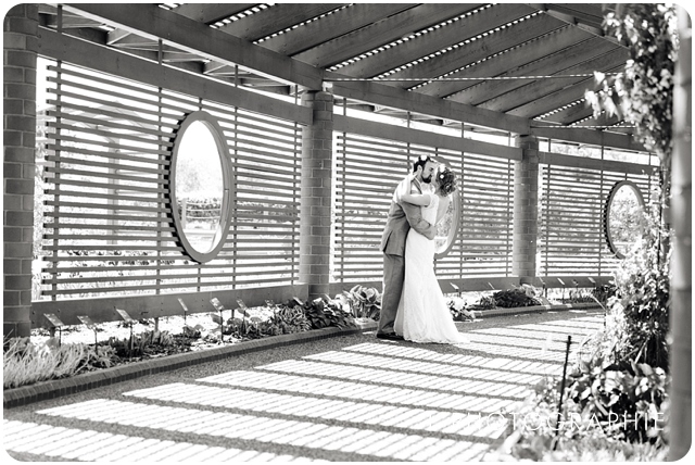 L Photographie St. Louis wedding photography Missouri Botanical Garden Spink Pavilion 25.jpg