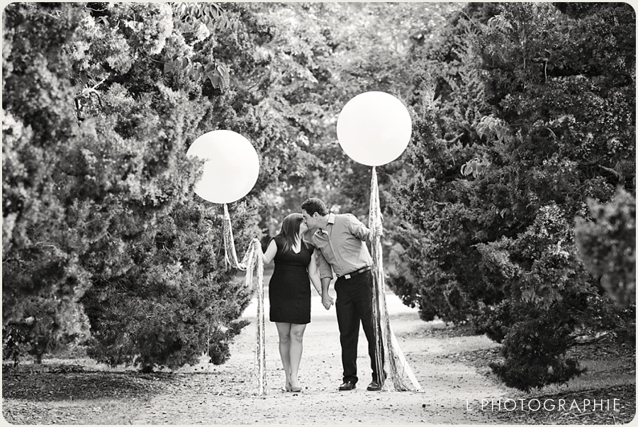  L Photographie St. Louis wedding photography engagement photos engagement session Forest Park balloons02.jpg