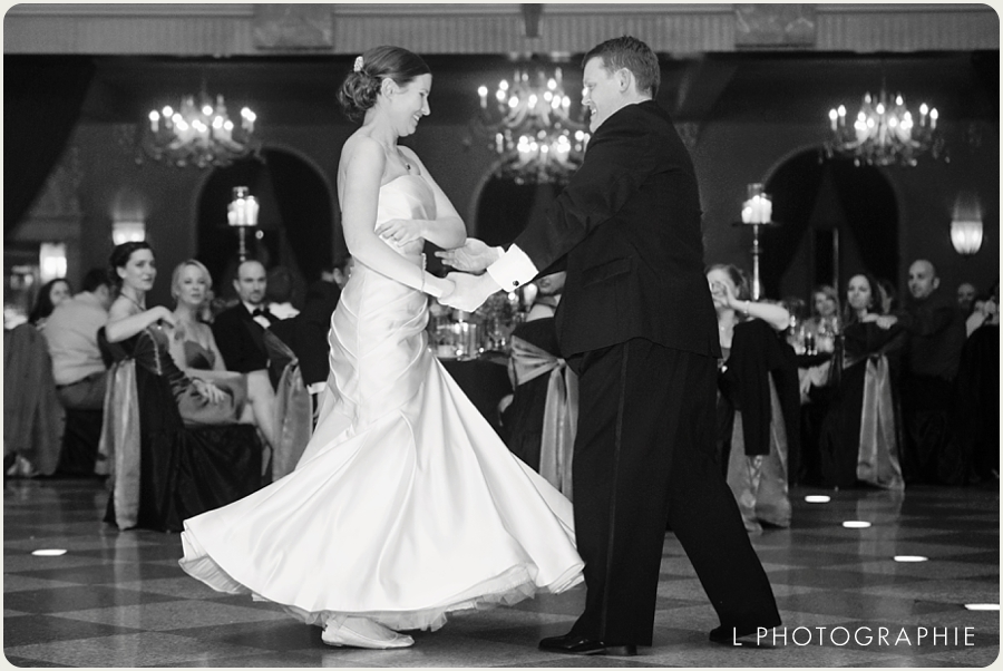 L Photographie St. Louis wedding photography The Coronado Ballroom_0059.jpg