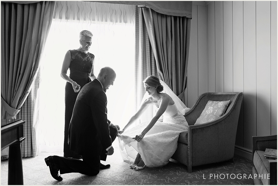 L Photographie St. Louis wedding photography Our Lady of Lourdes Ritz Carlton Clayton_0010.jpg