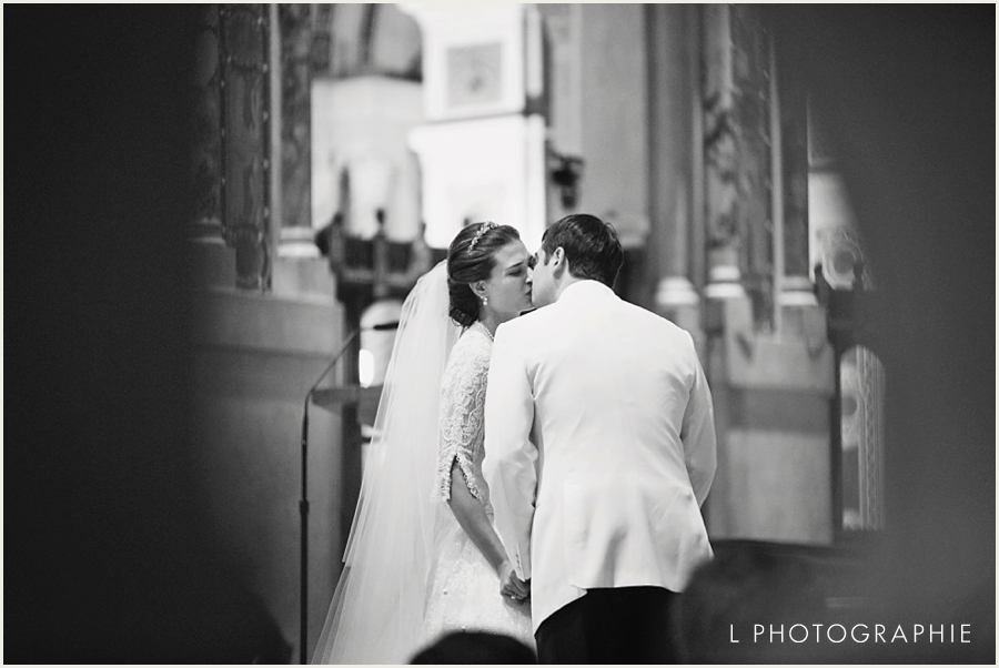 L Photographie St. Louis wedding photography Cathedral Basilica Ritz Carlton_0021.jpg