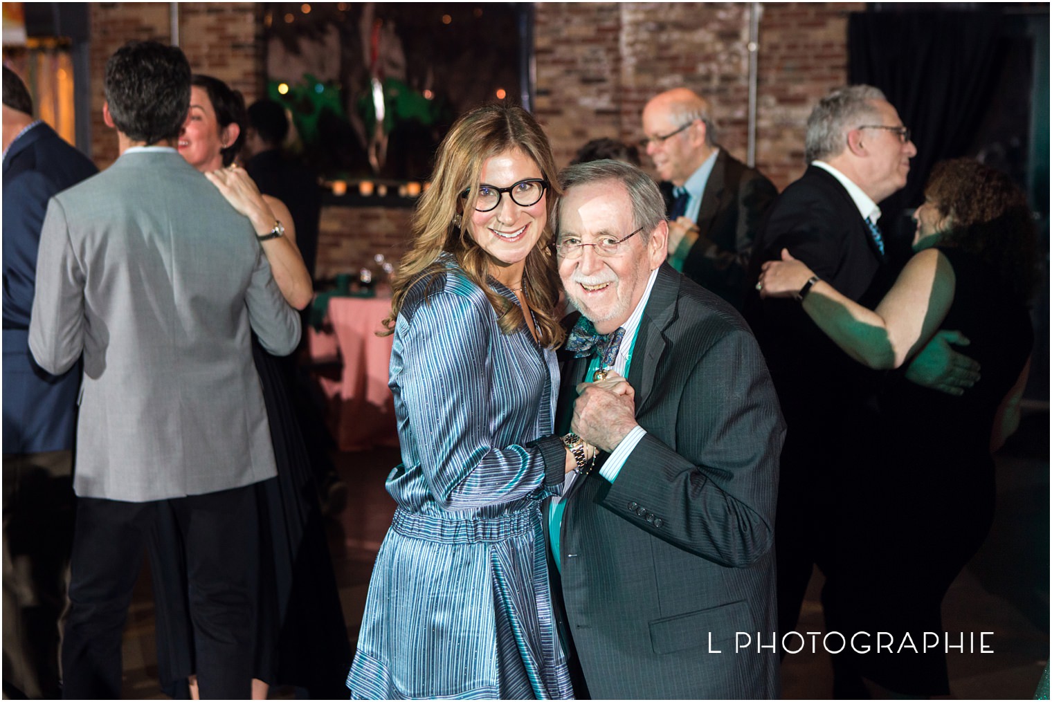 Central Reform Congregation,Ivy,Jewish,Jewish tradition,L Photographie,L Photographie mitzvahs,Meredith Marquardt,St. Louis mitzvah photography,Third Degree Glass Factory,bat mitzvah,best St. Louis mitzvah photographer,bohemian,greenery,pink and green,pink and ivy theme,