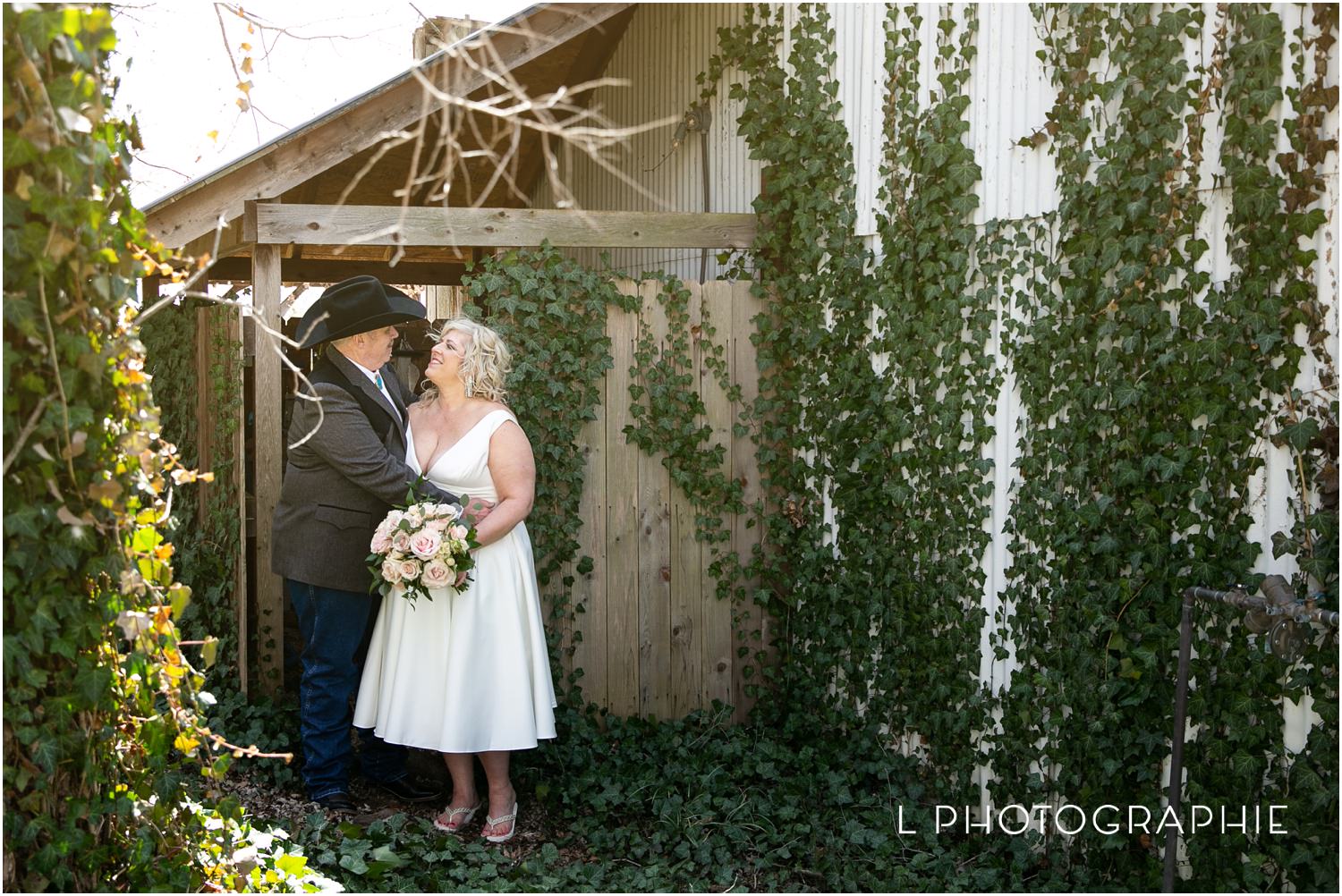 L Photographie St. Louis wedding photography Cedar Creek Lodge_0005.jpg