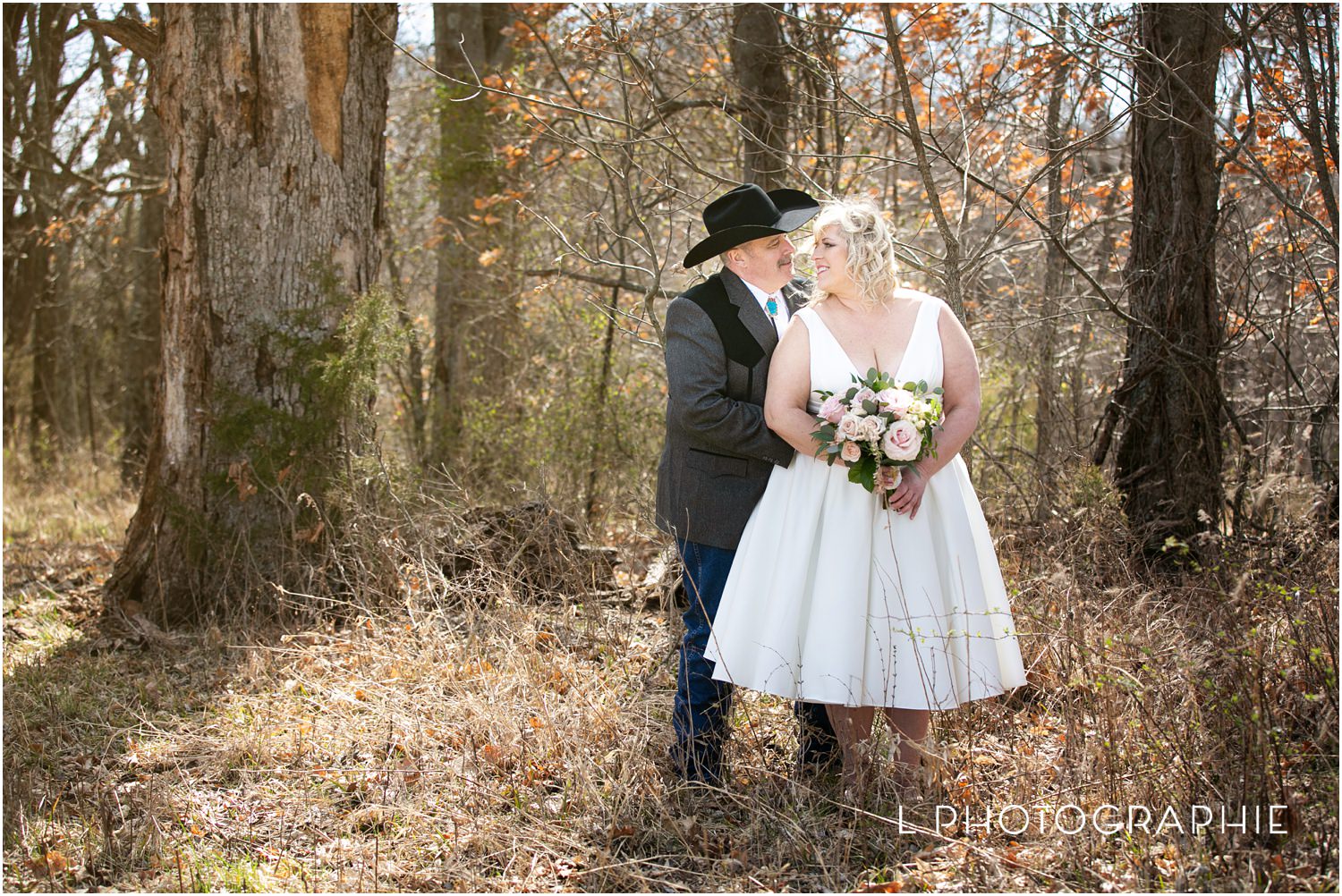 L Photographie St. Louis wedding photography Cedar Creek Lodge_0009.jpg