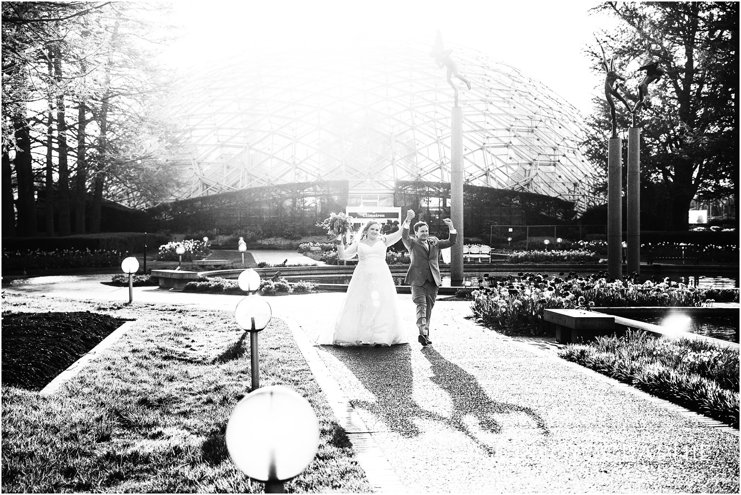 L Photographie St. Louis wedding photography Missouri Botanical Garden Japanese Garden Spink Pavilion_0045.jpg